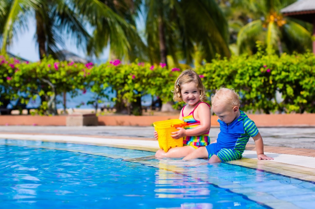 Swimmingpool: Neben den vielen Vorteilen gibts es auch hier ein paar Nachteile.  (#02)