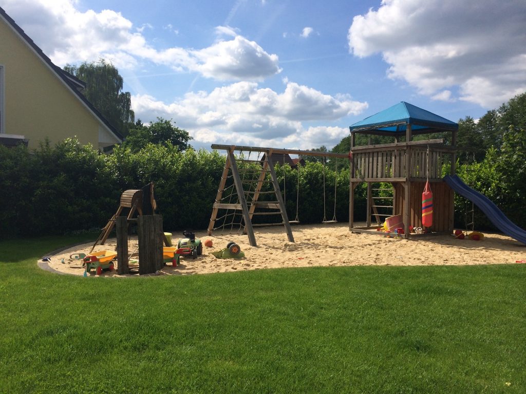 Privater Spielplatz ein Traum eines jeden Kindes oder eben für die die Kind geblieben sind 