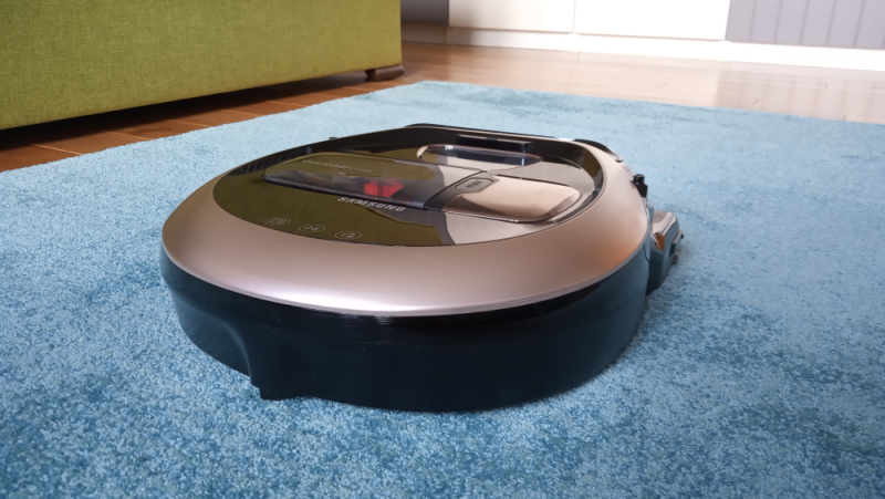 Auch der Test der Saug- und Wischroboter der ETM fällt eher durchwachsen aus. (Foto: Shutterstock - Sofya Koroleva)