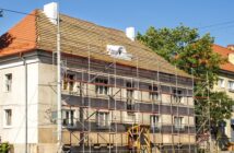 KfW Förderung Sanierung: Altbau sanieren, dabei richtig sparen ( Foto: Shutterstock- Radomir )