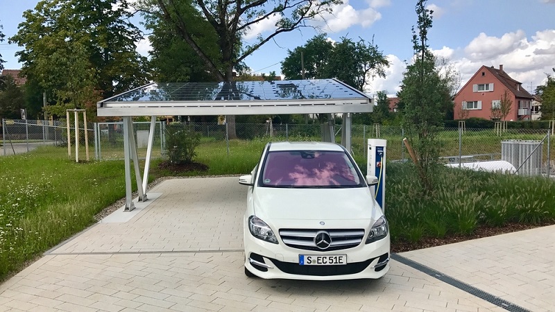 Ein ganz großer Vorteil eines Carport ist sich, dass es auch nachträglich gebaut werden kann. ( Foto: Shutterstock- Frank Gaertner )