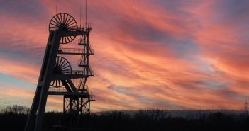 Nordrhein-Westfalen stockt Mittel für Windenergieausbau in Ruhrgebiet (Foto: AdobeStock - drsg98 612109911)