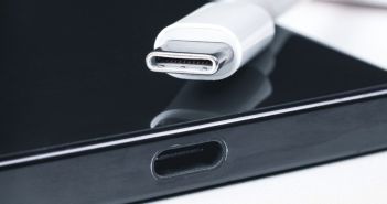 USB Type C: Ein Ende der Kabelverwirrung in Sicht (Foto: AdobeStock - BLKstudio 650197640)