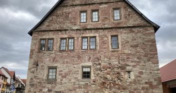 Fassaden sanierung bewahrt den Charakter eines historischen (Foto: Grigoleit Stein & Denkmal/ maxit)
