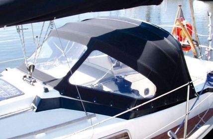 Sunproof Premium-Gewebe schützt zuverlässig vor Regen, Sonneneinstrahlung und (Foto: Robert Lindemann KG)