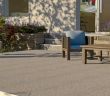 Herbstliche Aufwertung von Balkon und Terrasse mit RENOfloor (Foto: RENOfloor(R) GmbH)