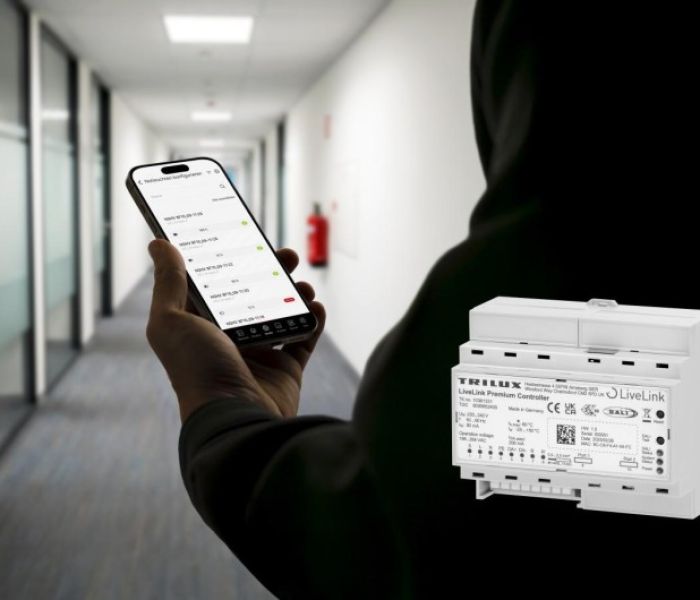 LiveLink ONE ermöglicht die lokale Überwachung und Prüfung (Foto: TRILUX)