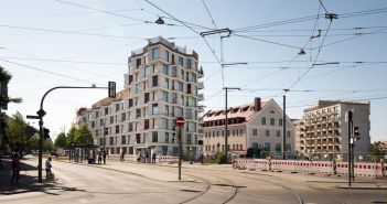 Denkmalgerechte Sanierung verbindet Neubau im autofreien kupa-Quartier München-Pasing (Foto: Sorin Morar. Schüco International KG)